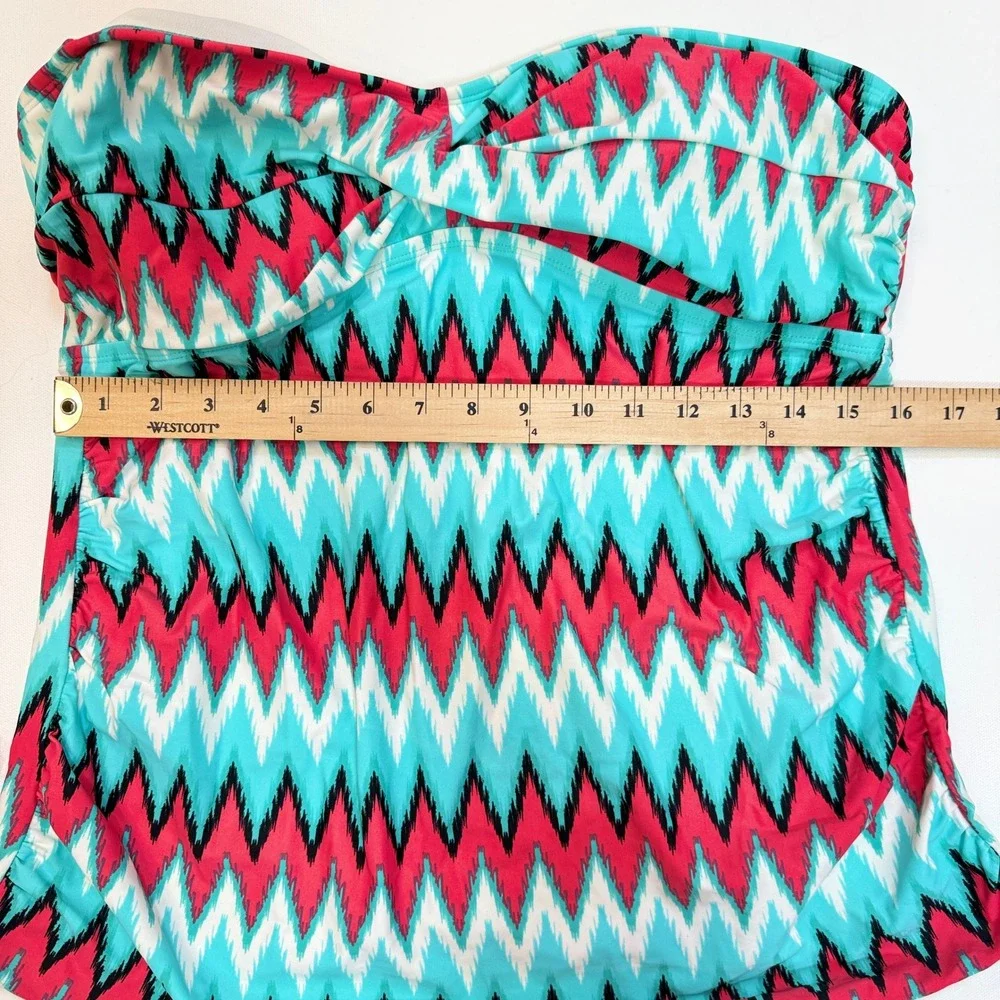 MERONA Blue Pink Chevron Zig Zag‎ Twist Front Tankini Swim Top XL